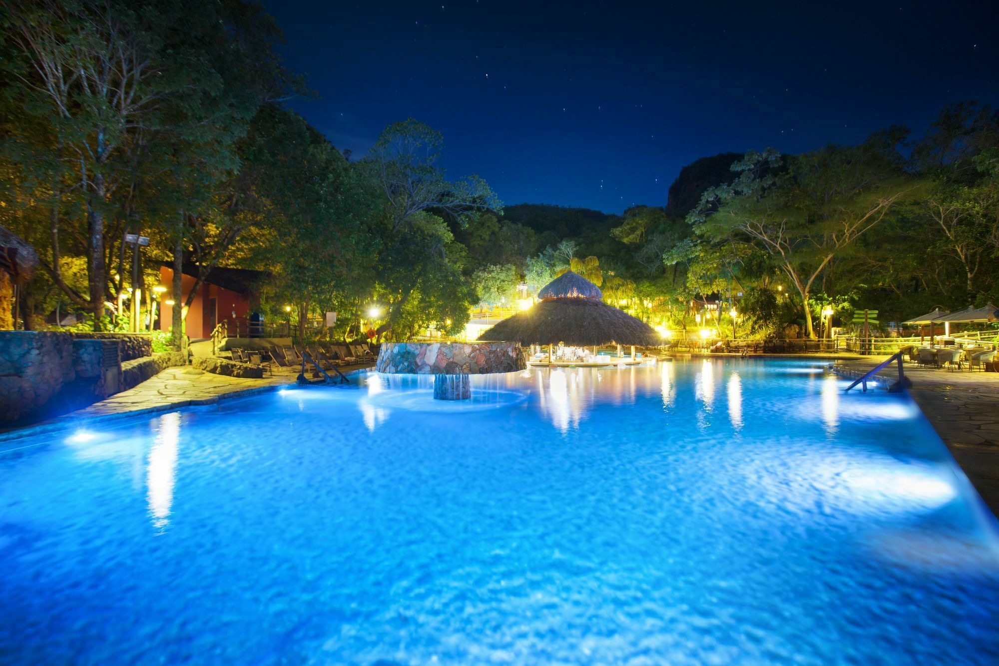 - 4* Rio Quente